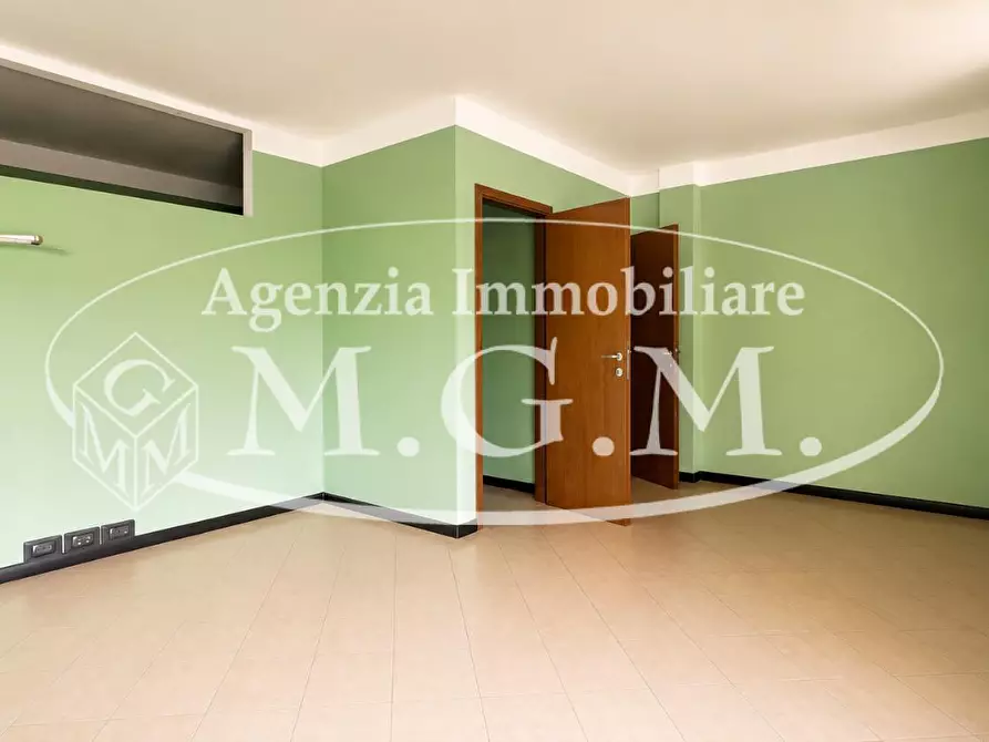 Immagine 12 di Ufficio in vendita  a Bientina