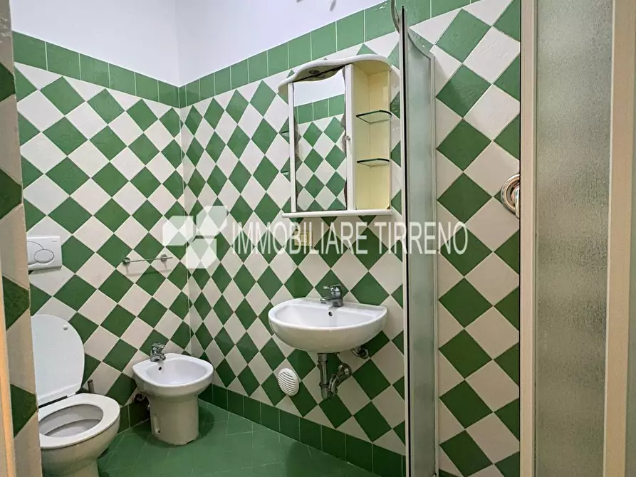 Immagine 7 di Appartamento in vendita  a Carrara