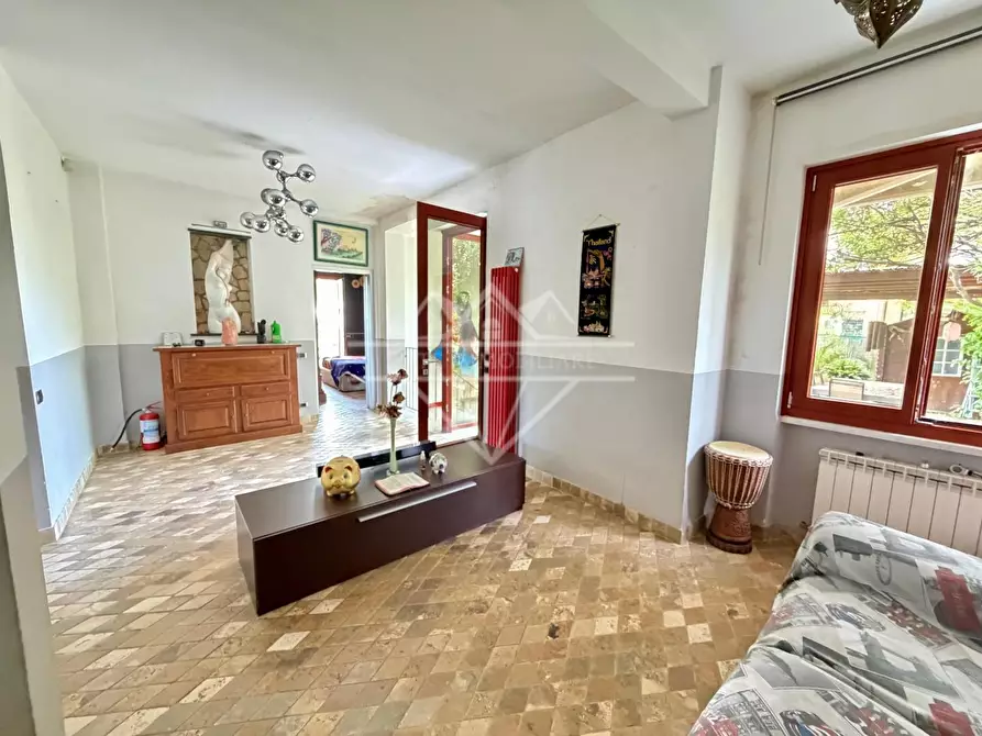 Immagine 9 di Casa quadrifamiliare in vendita  a Ortonovo