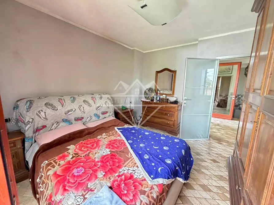 Immagine 10 di Casa quadrifamiliare in vendita  a Ortonovo
