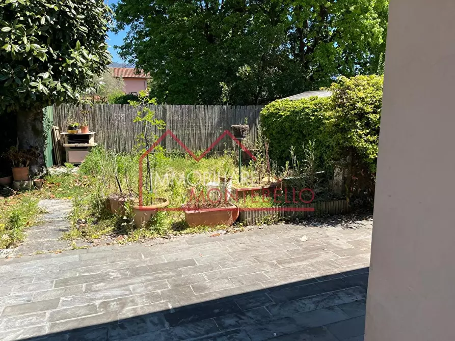 Immagine 9 di Casa bifamiliare in vendita  a Forte Dei Marmi
