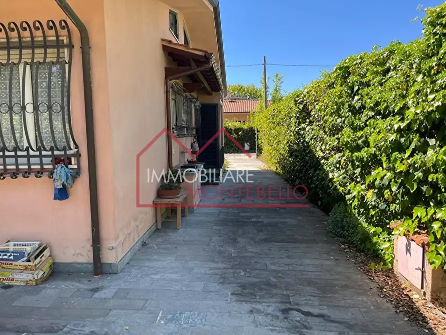 Immagine 8 di Casa bifamiliare in vendita  a Forte Dei Marmi