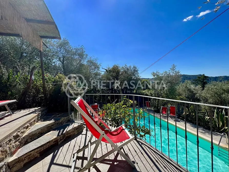 Immagine 6 di Rustico / casale in vendita  a Camaiore