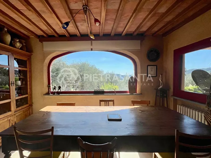 Immagine 10 di Rustico / casale in vendita  a Camaiore