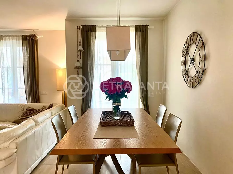 Immagine 16 di Villa in vendita  a Pietrasanta