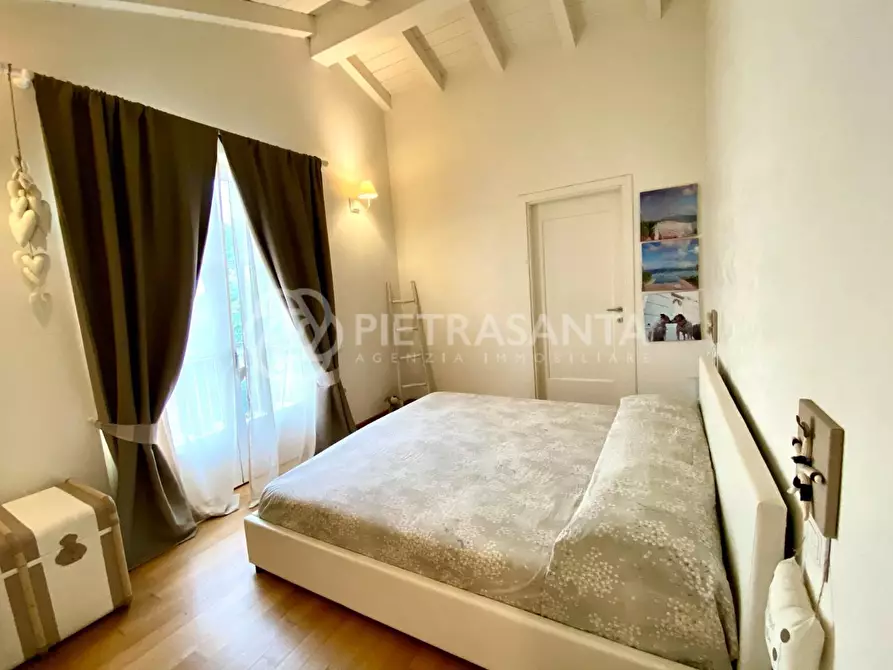Immagine 17 di Villa in vendita  a Pietrasanta