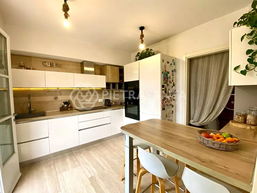 Immagine 6 di Villa in vendita  a Pietrasanta