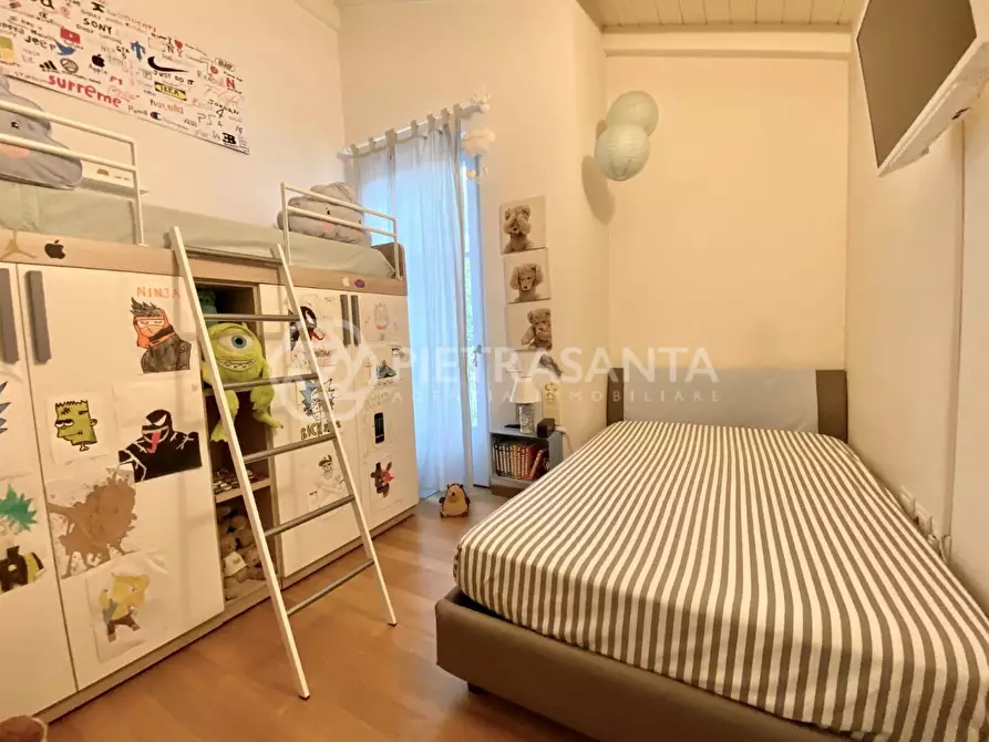 Immagine 19 di Villa in vendita  a Pietrasanta