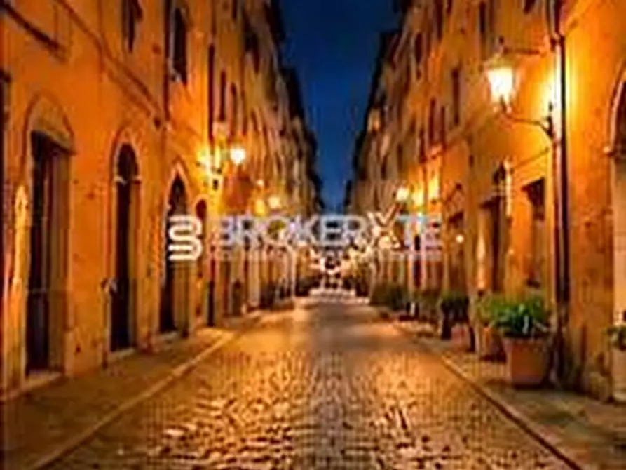 Immagine 7 di Bar / Ristorante in vendita  a Carrara