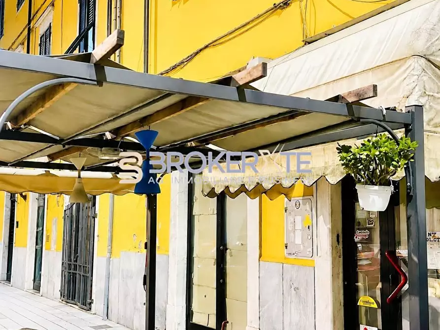 Immagine 3 di Bar / Ristorante in vendita  a Carrara