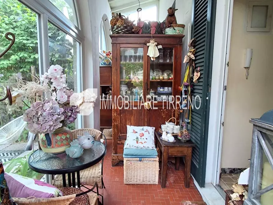 Immagine 13 di Casa indipendente in vendita  a Massa
