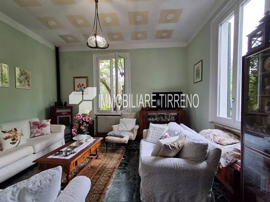 Immagine 6 di Casa indipendente in vendita  a Massa