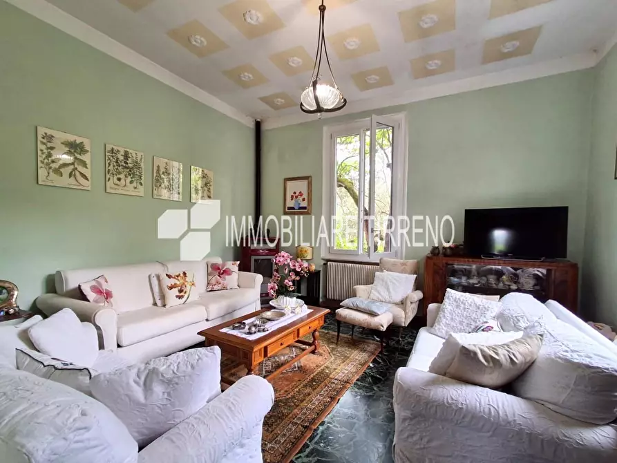 Immagine 5 di Casa indipendente in vendita  a Massa
