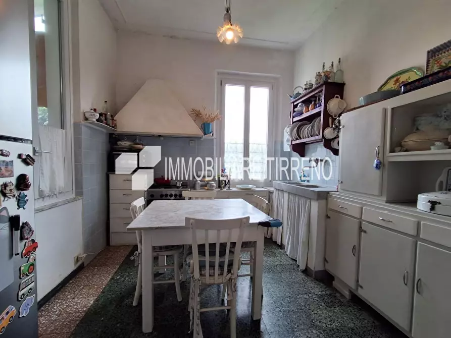 Immagine 7 di Casa indipendente in vendita  a Massa