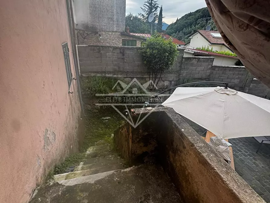 Immagine 9 di Terratetto in vendita  a Carrara