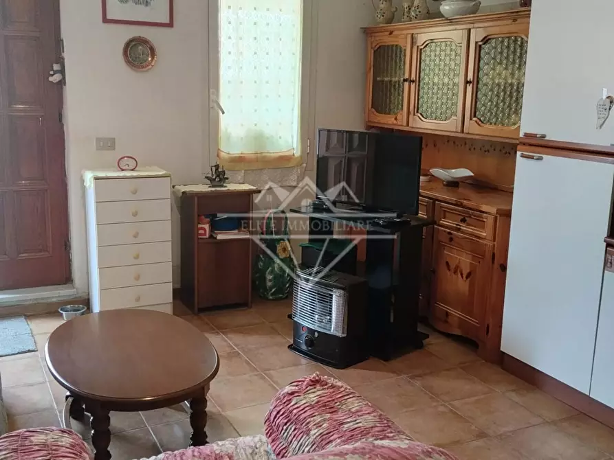 Immagine 2 di Appartamento in vendita  a Sarzana