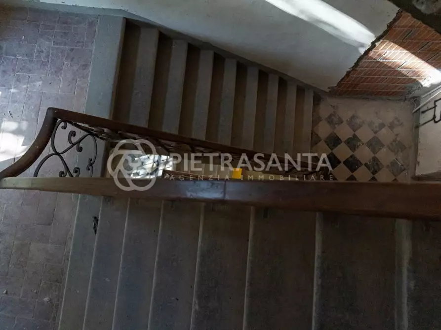 Immagine 32 di Villa in vendita  a Camaiore