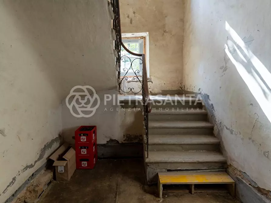 Immagine 26 di Villa in vendita  a Camaiore