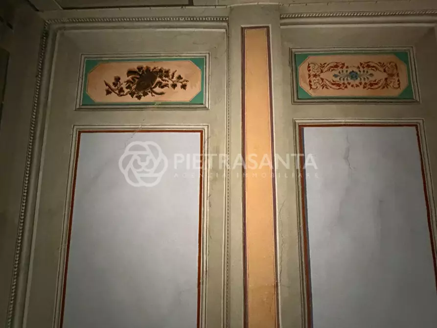 Immagine 17 di Villa in vendita  a Camaiore