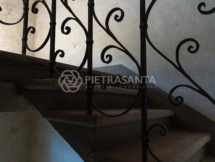 Immagine 33 di Villa in vendita  a Camaiore