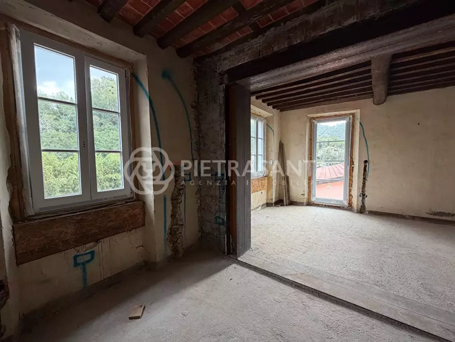 Immagine 22 di Villa in vendita  a Camaiore