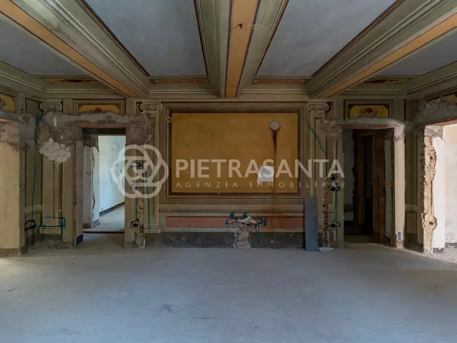Immagine 29 di Villa in vendita  a Camaiore