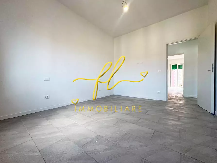 Immagine 23 di Appartamento in vendita  a Livorno