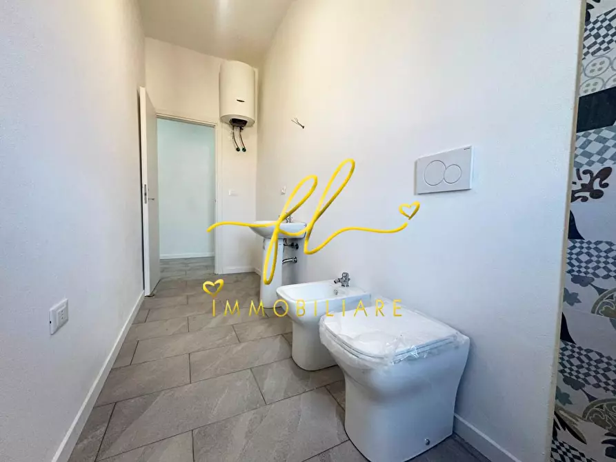 Immagine 24 di Appartamento in vendita  a Livorno