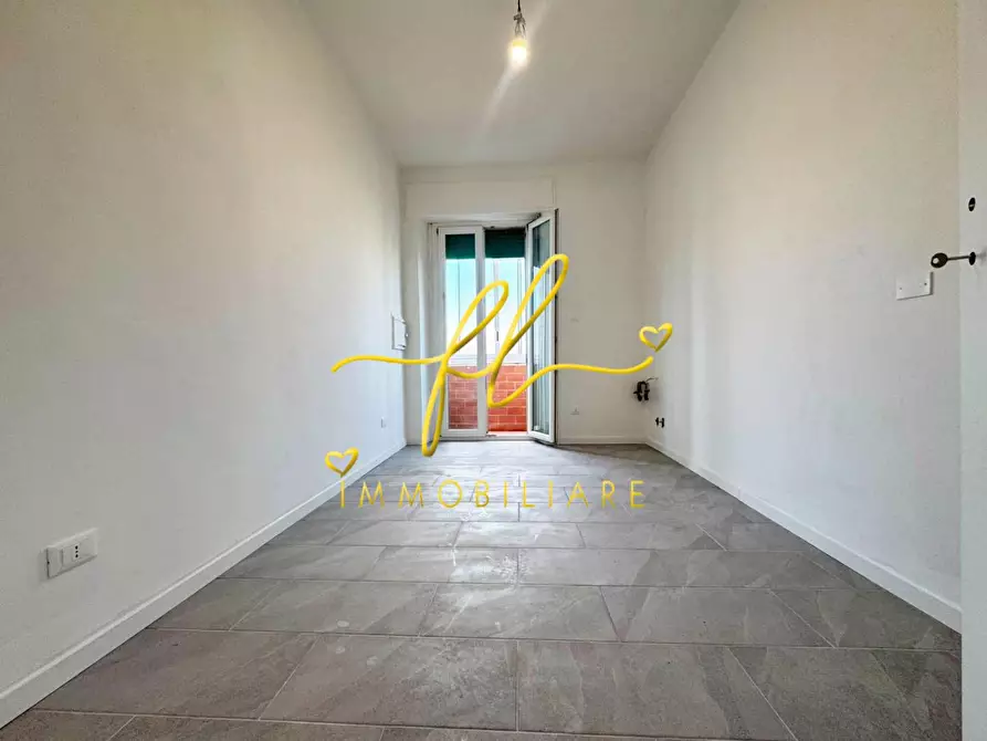 Immagine 25 di Appartamento in vendita  a Livorno