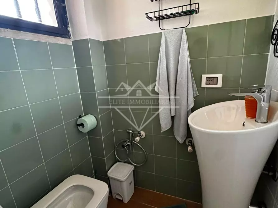 Immagine 20 di Casa indipendente in vendita  a Carrara