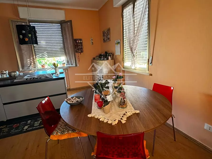 Immagine 16 di Casa indipendente in vendita  a Carrara