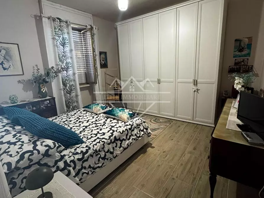 Immagine 23 di Casa indipendente in vendita  a Carrara