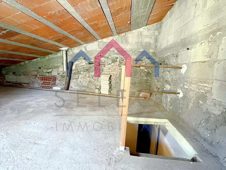 Immagine 25 di Terratetto in vendita  a Borgo A Mozzano