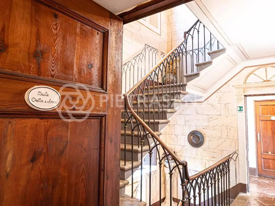 Immagine 14 di Villa in vendita  a Camaiore