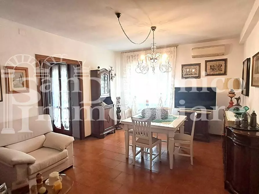 Immagine 1 di Appartamento in vendita  a Calcinaia