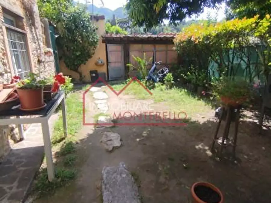 Immagine 23 di Terratetto in vendita  a Camaiore