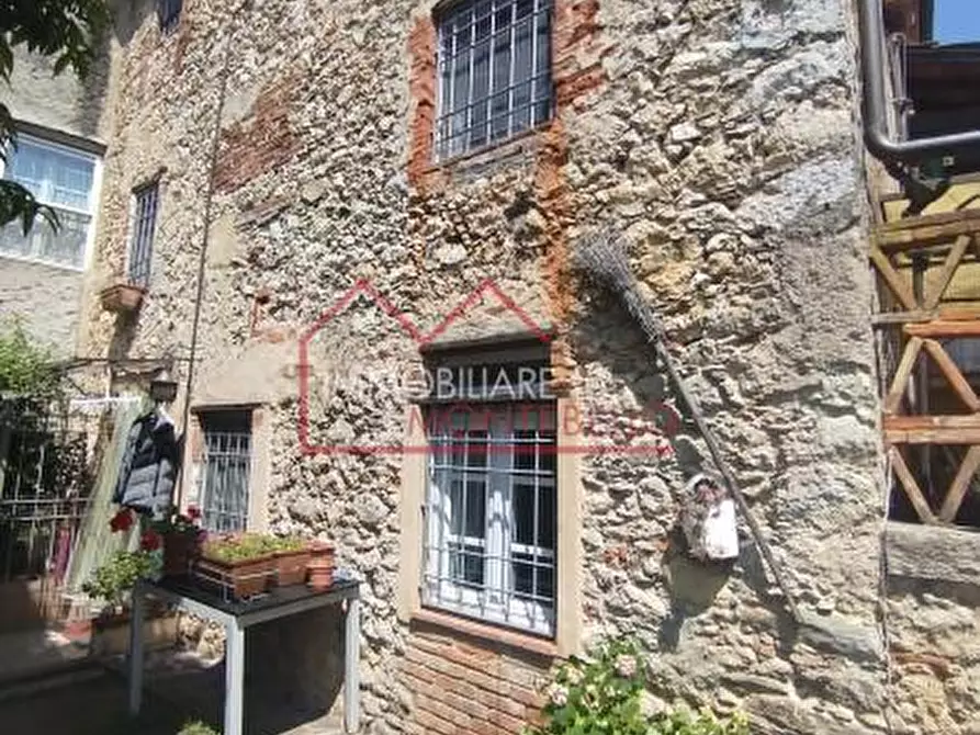 Immagine 1 di Terratetto in vendita  a Camaiore