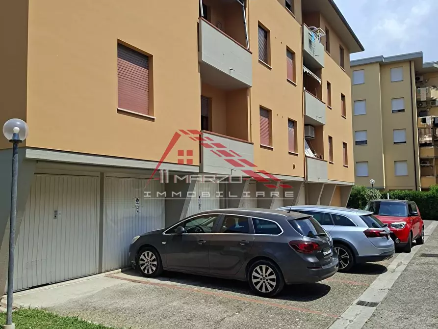 Immagine 1 di Appartamento in vendita  a Cascina