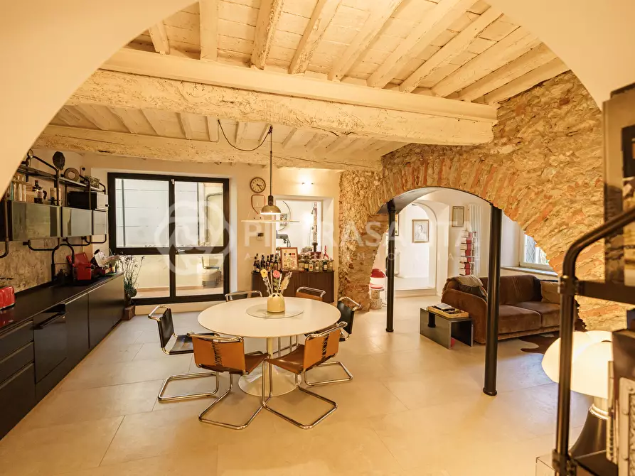 Immagine 23 di Appartamento in vendita  a Pietrasanta