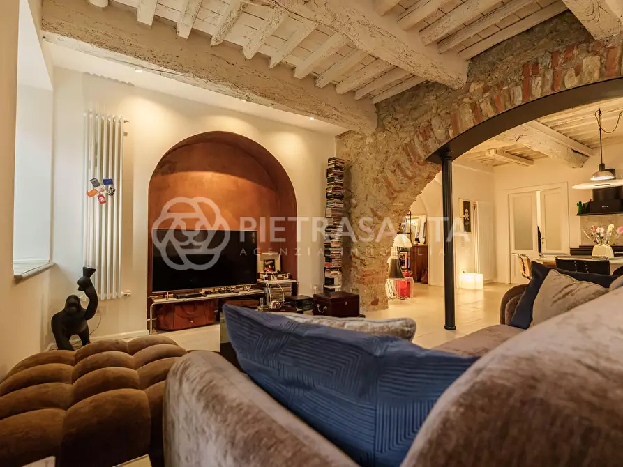 Immagine 3 di Appartamento in vendita  a Pietrasanta