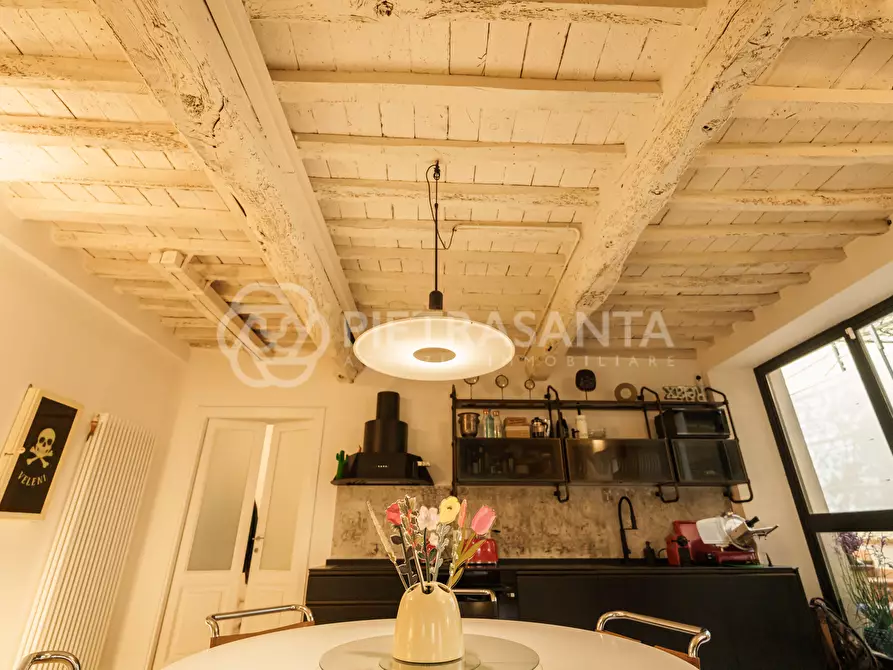 Immagine 14 di Appartamento in vendita  a Pietrasanta