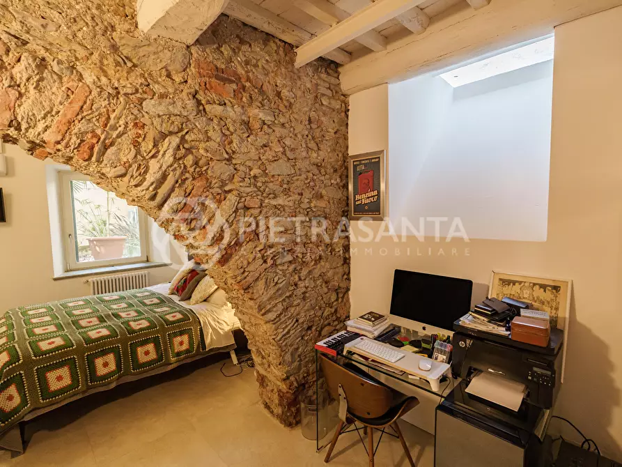 Immagine 40 di Appartamento in vendita  a Pietrasanta