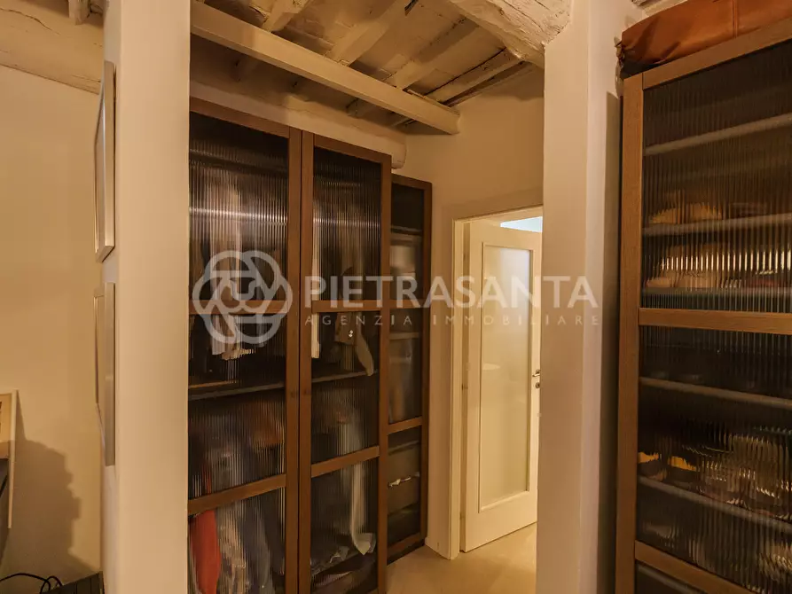 Immagine 39 di Appartamento in vendita  a Pietrasanta