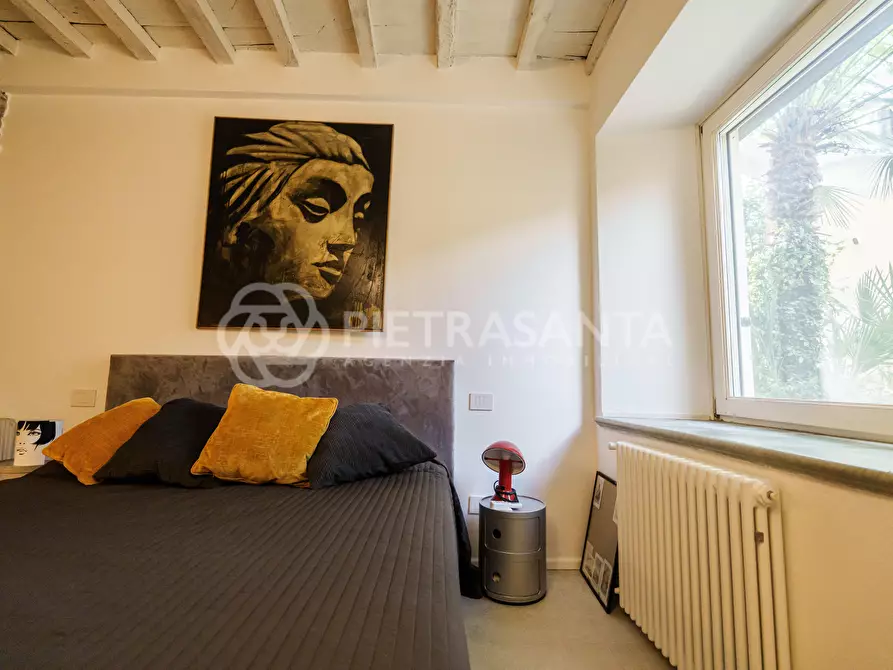 Immagine 32 di Appartamento in vendita  a Pietrasanta