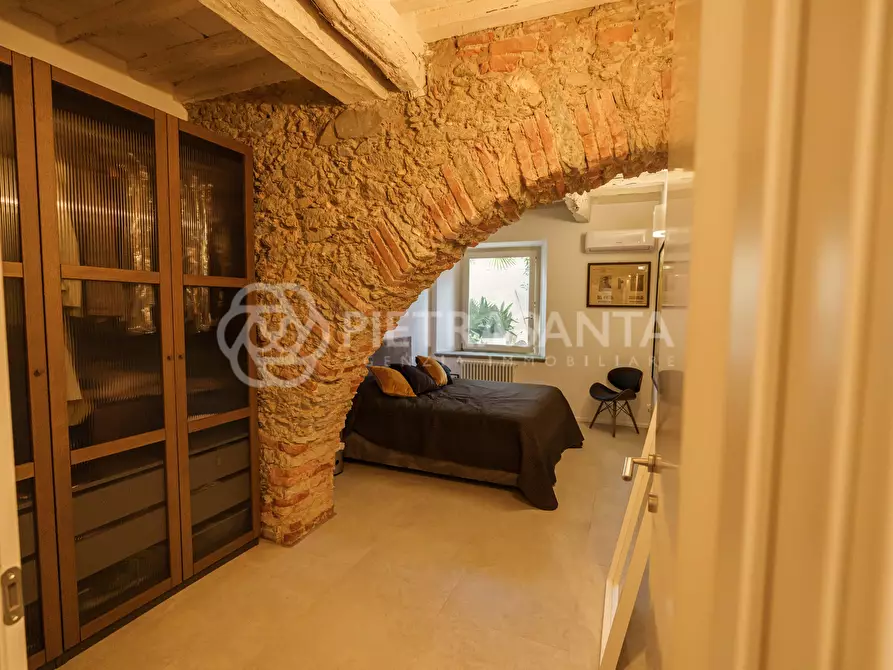 Immagine 27 di Appartamento in vendita  a Pietrasanta