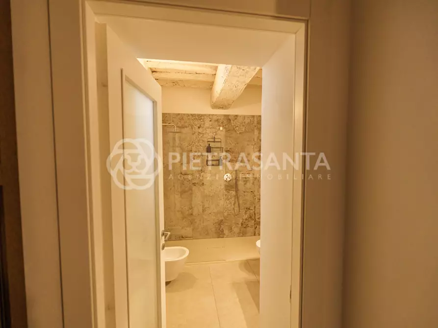 Immagine 48 di Appartamento in vendita  a Pietrasanta