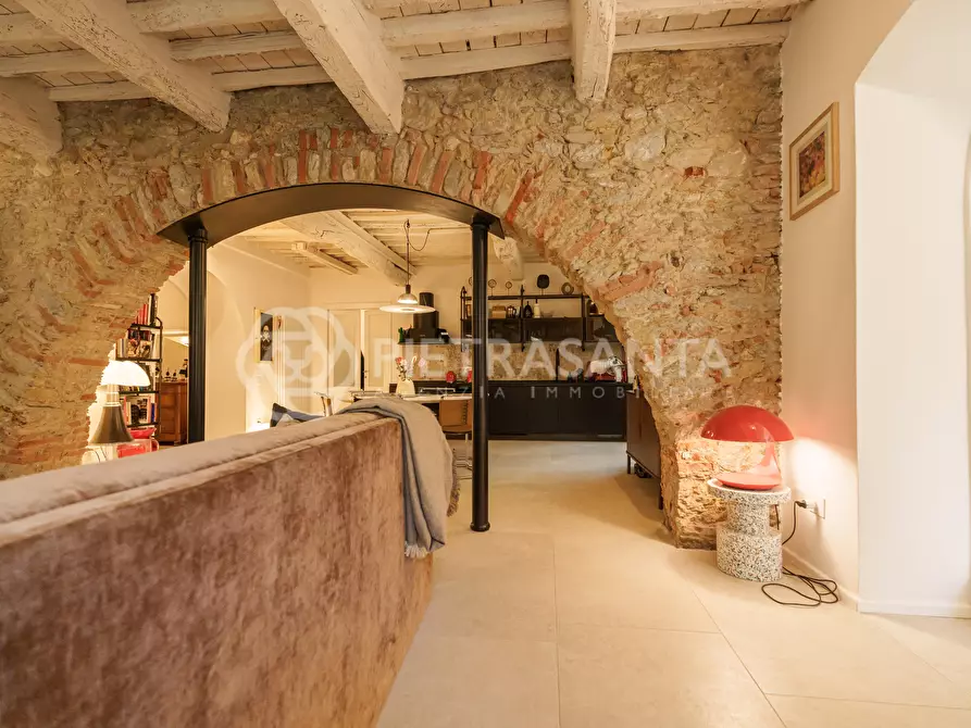 Immagine 4 di Appartamento in vendita  a Pietrasanta