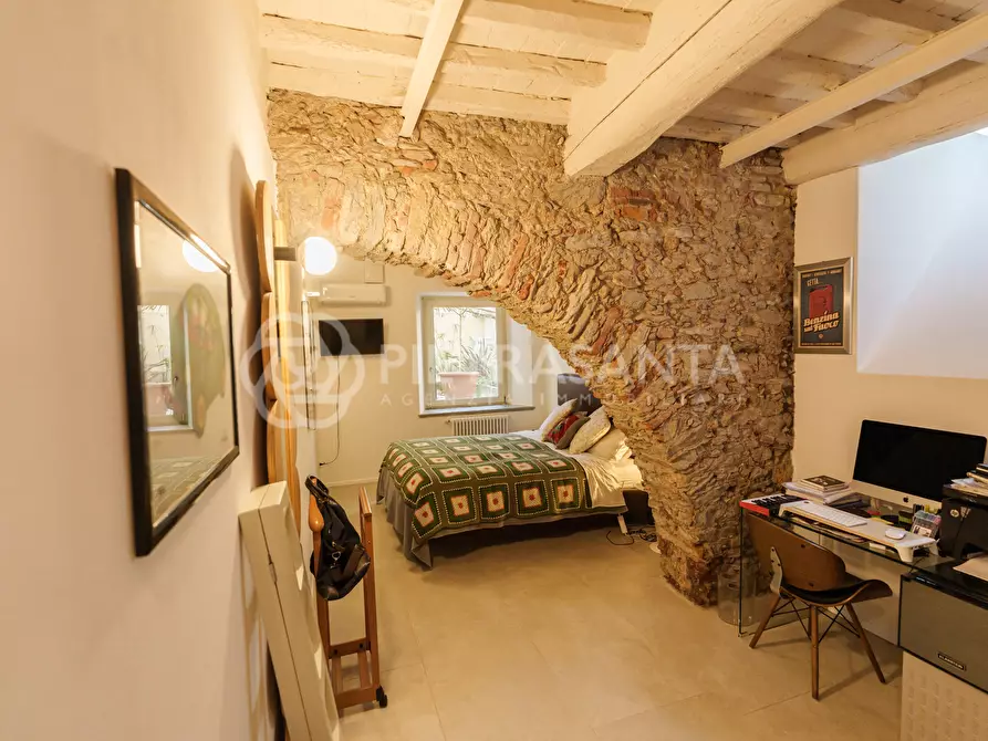 Immagine 38 di Appartamento in vendita  a Pietrasanta