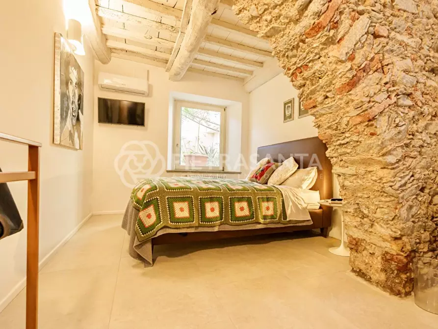 Immagine 41 di Appartamento in vendita  a Pietrasanta