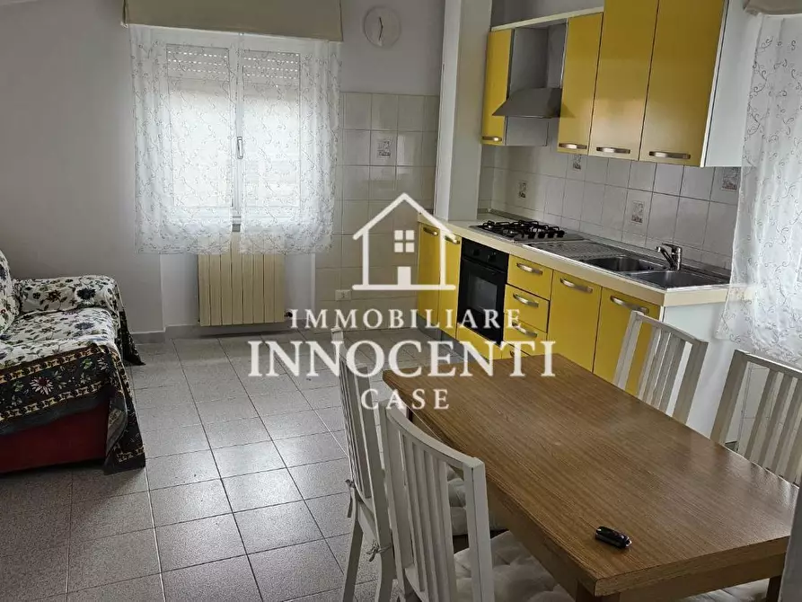 Immagine 1 di Appartamento in affitto  a Massa